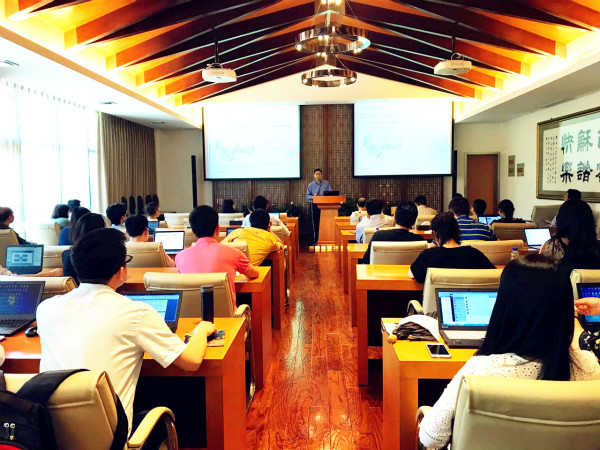 天堂硅谷舉辦“中國經濟格局和政策判斷分享”培訓