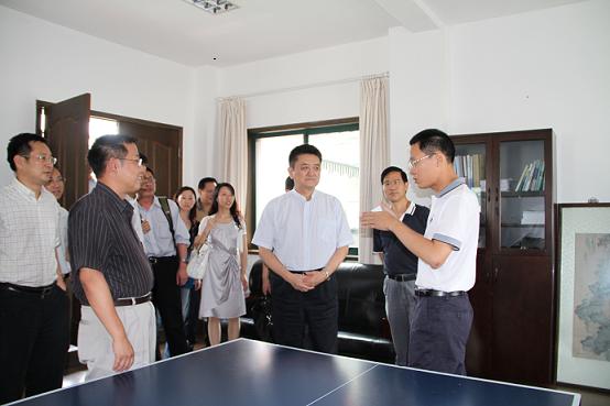 中國證監會李小雪書記一行蒞臨天堂硅谷調研